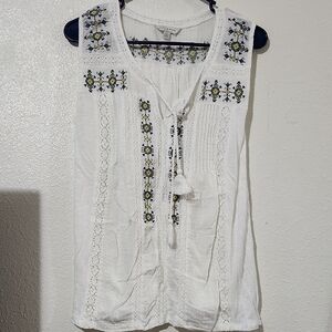 Lucky Brand White Embroidered Blouse